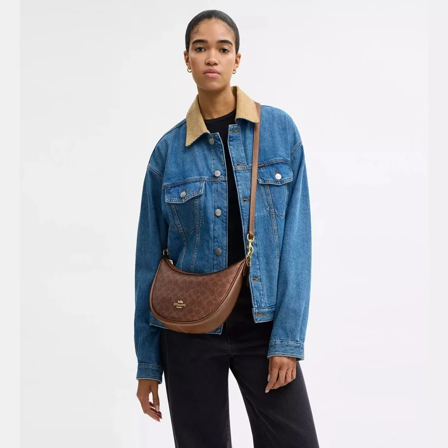 Coach Aria Shoulder Bag In Signature Canvas