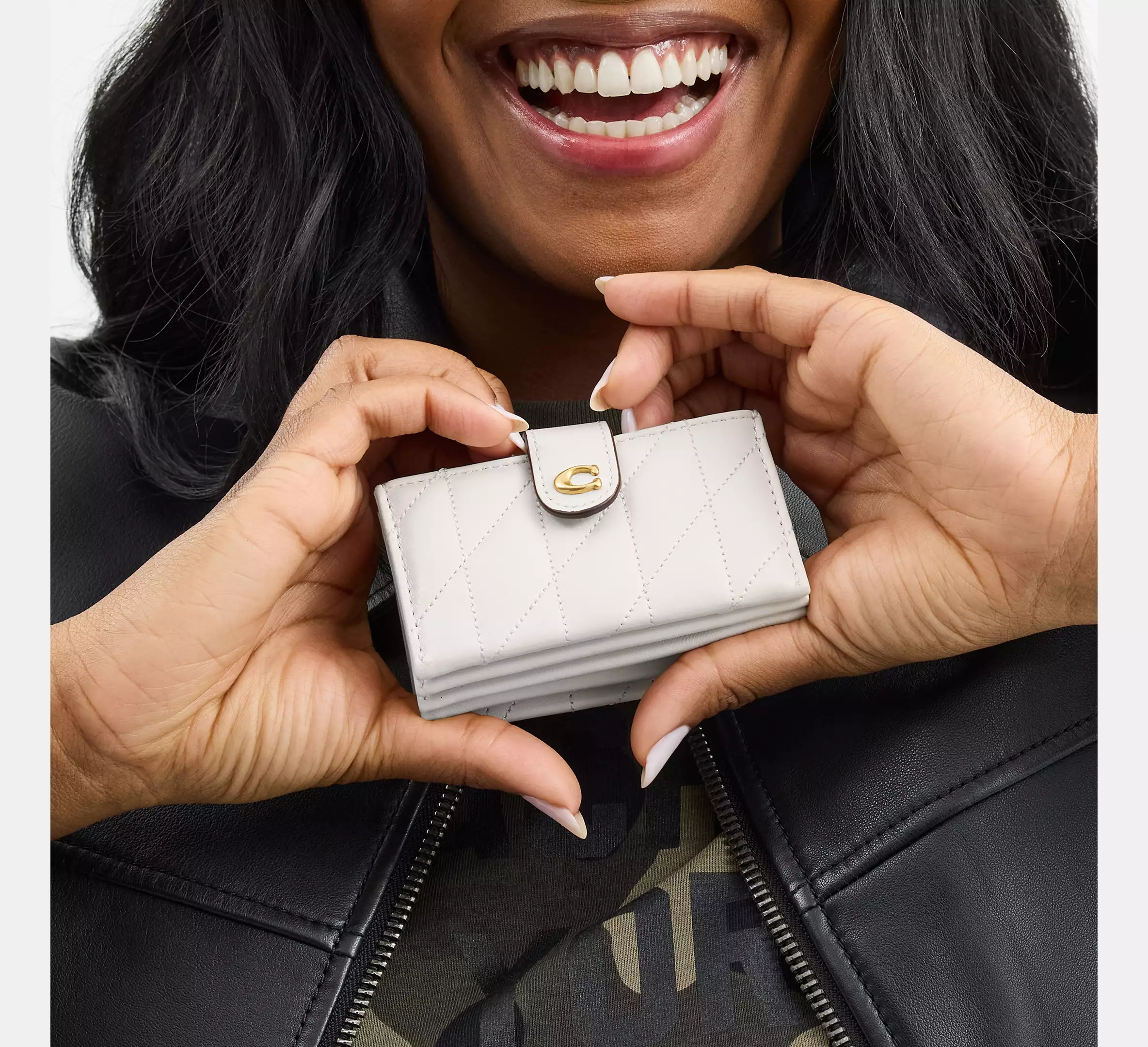 COACH Essential Multi Card Holder With Pillow Quilting