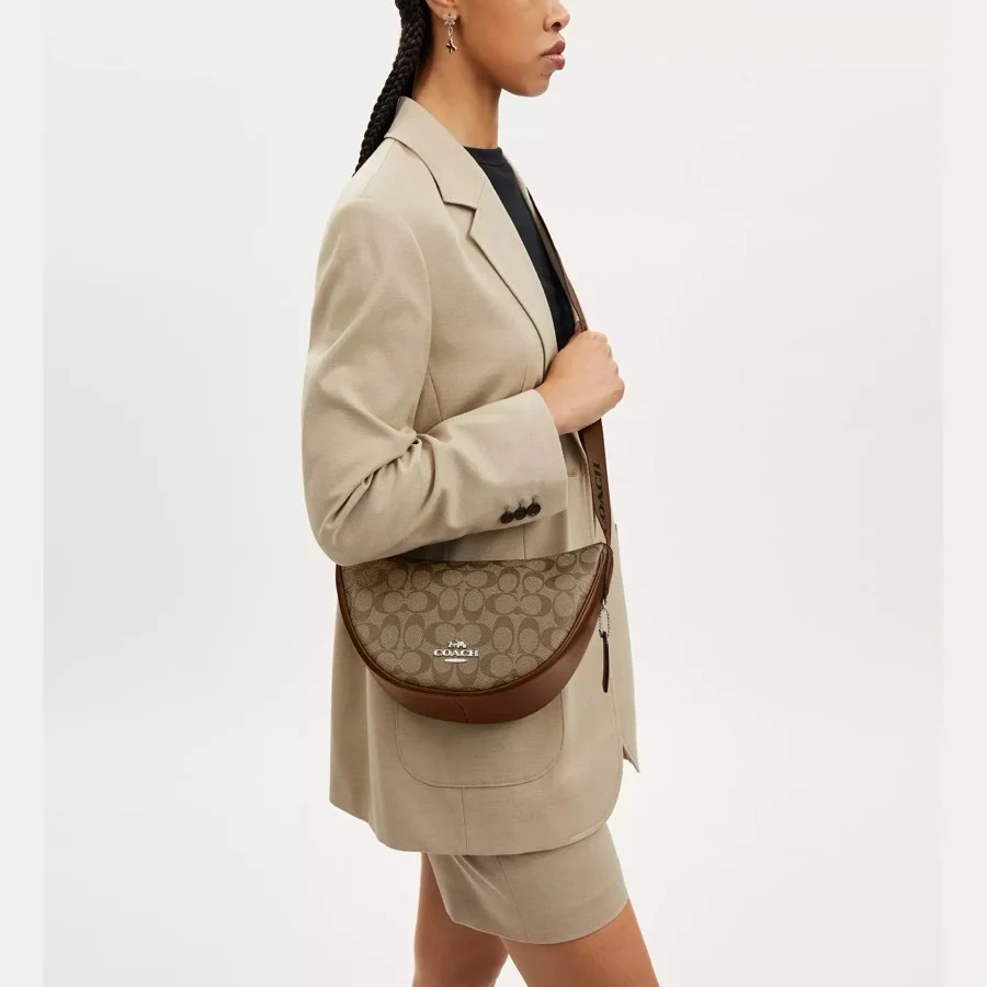 Coach Pace Shoulder Bag In Signature Canvas
