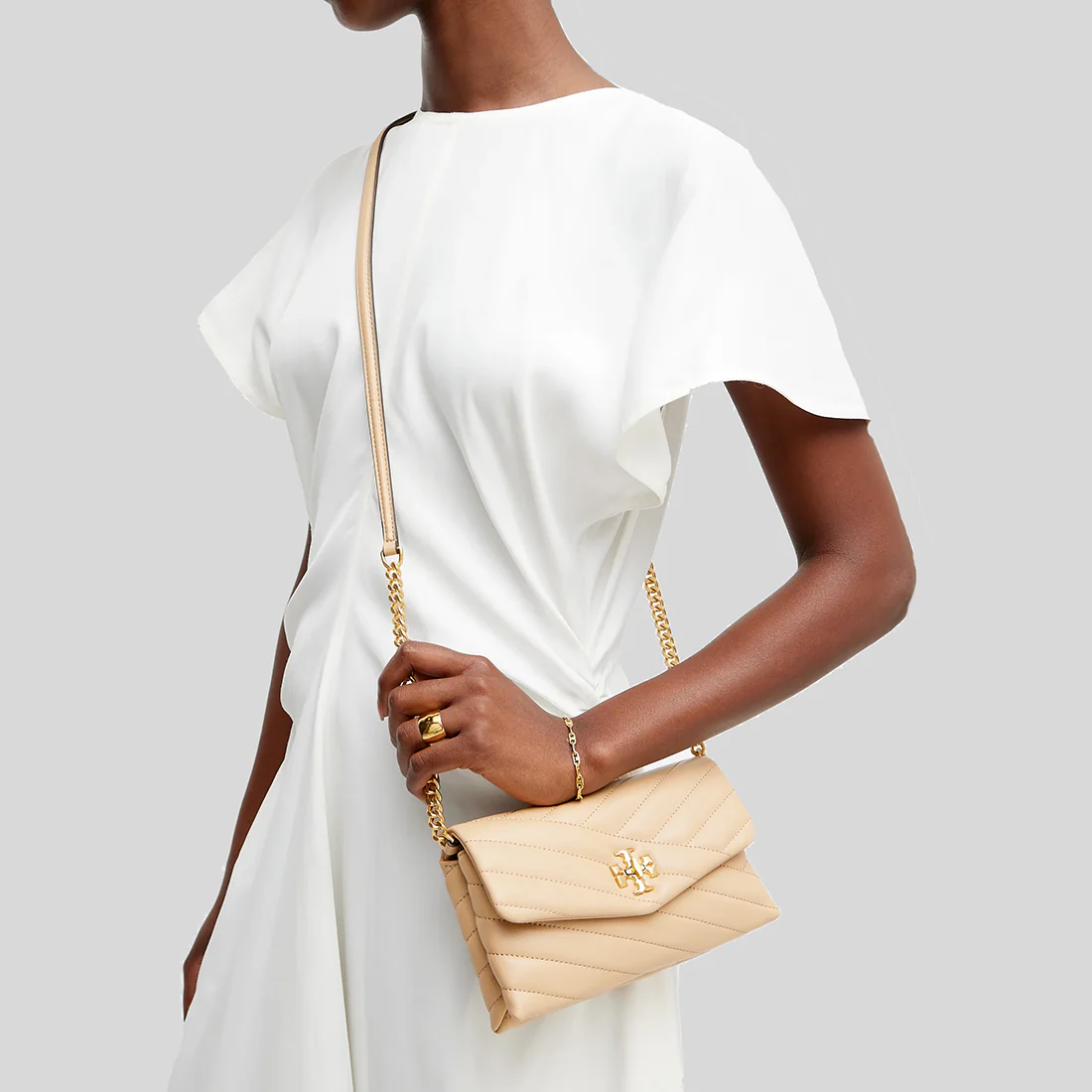 Tory Burch Kira Chevron Chain Wallet Desert Dune